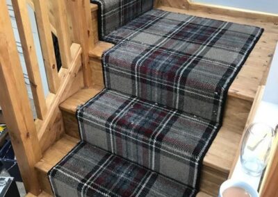 Midas tartan grey-red from Hugh Mackay 3